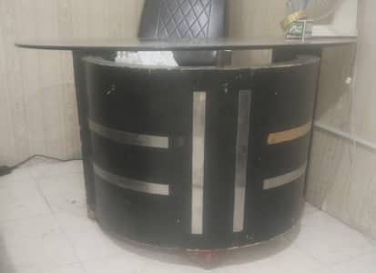 In Low Prices Good Tables for Office use