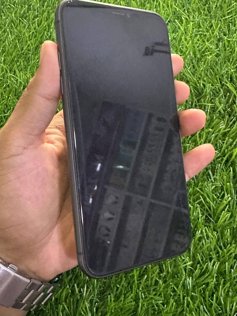 Apple iPhone 11 5