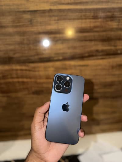 Apple iPhone 15 Pro