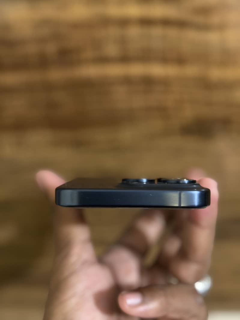 Apple iPhone 15 Pro 7