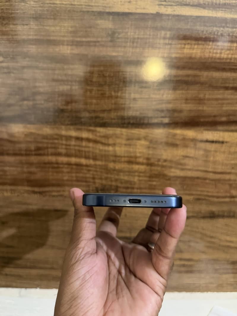 Apple iPhone 15 Pro 9