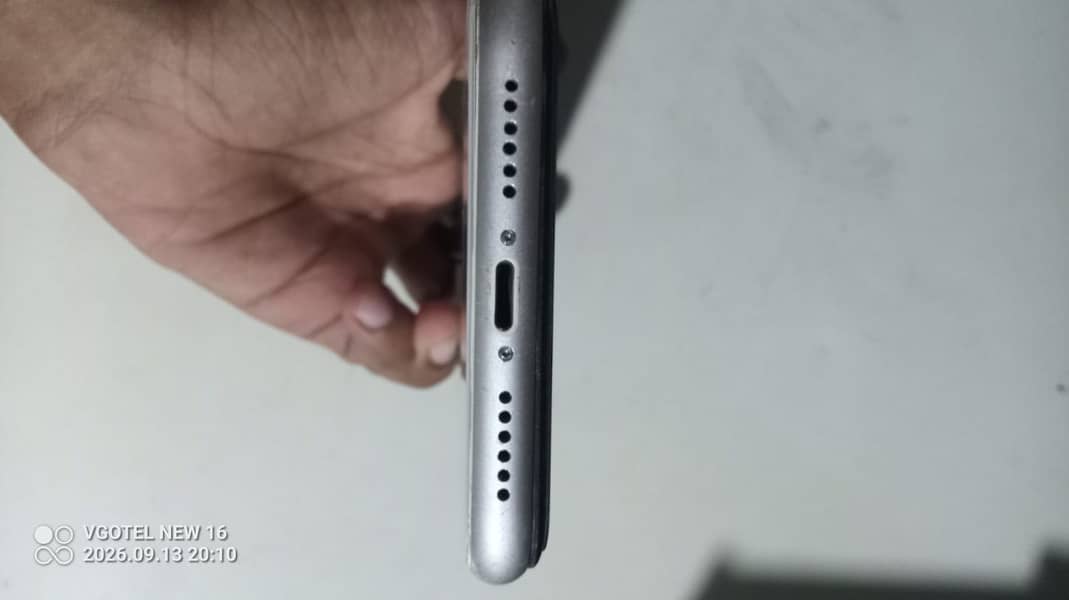 Apple iPhone 11 2