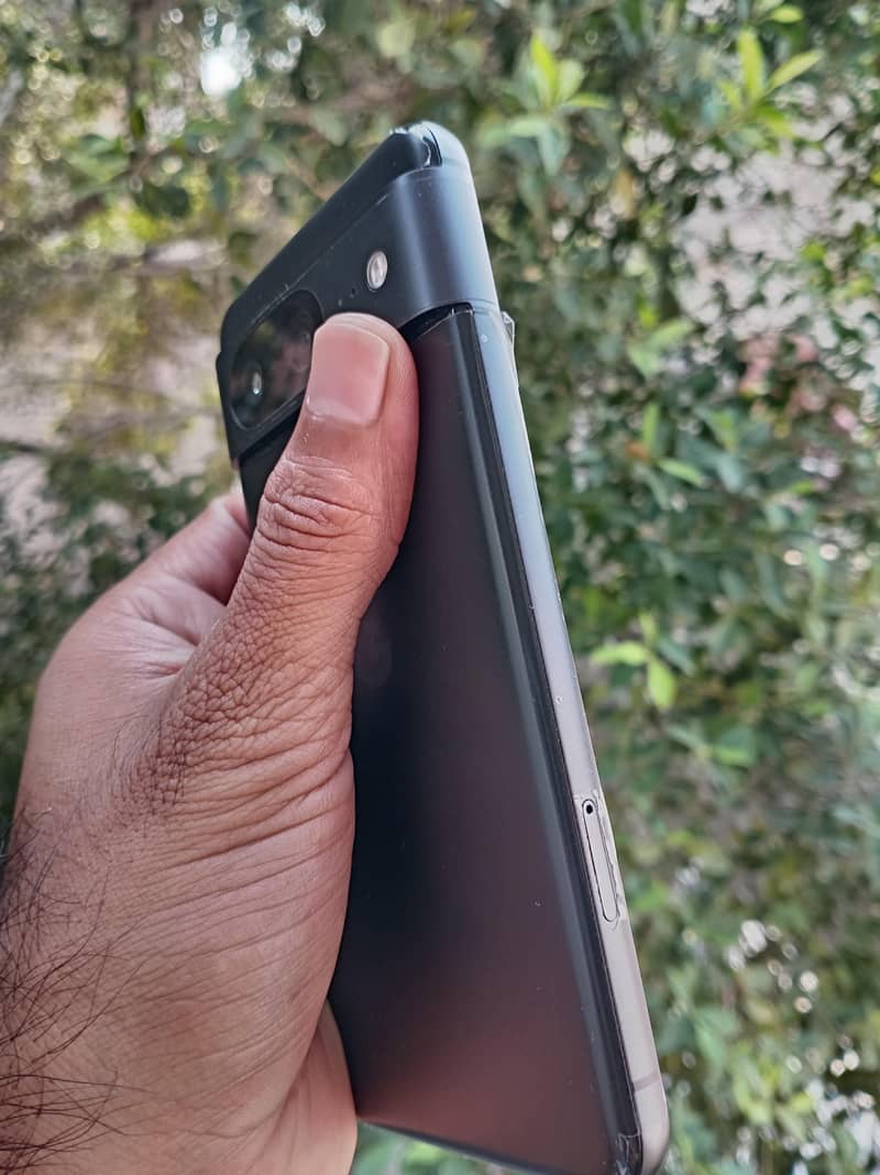 Google Pixel 8 3
