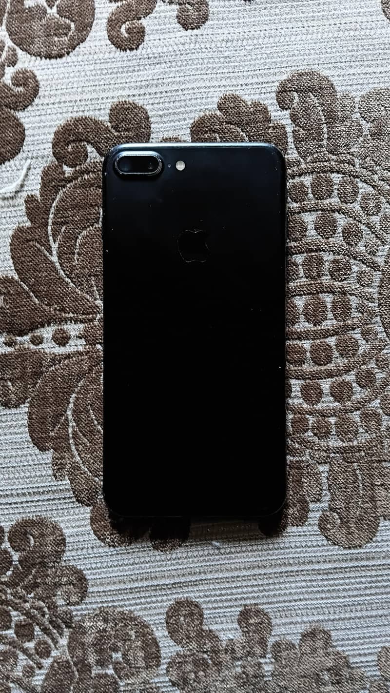 Apple iPhone 7 Plus 1