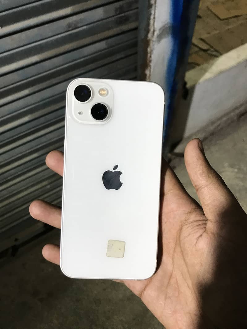 Apple iPhone 13 1