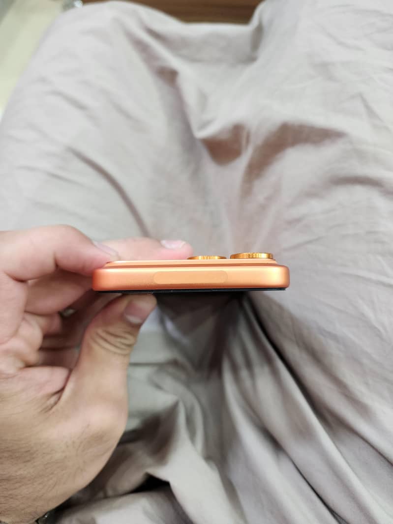 Apple iPhone 17 Pro Max 2