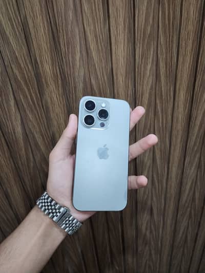 Apple iPhone 15 Pro