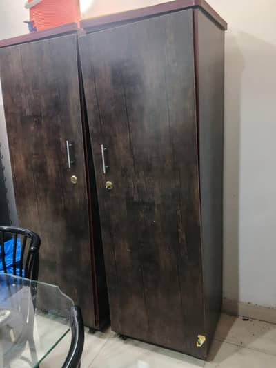 wardrobes 2 pics
