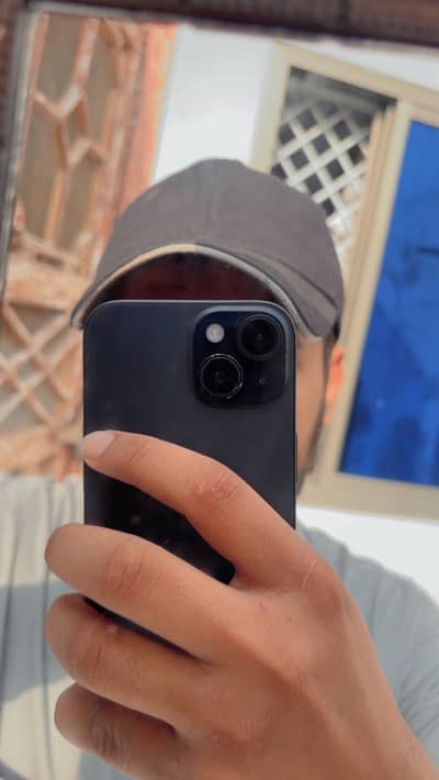 Apple iPhone 15