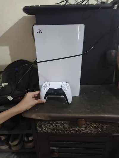 Sony playstation 5 slim just few days used brand new