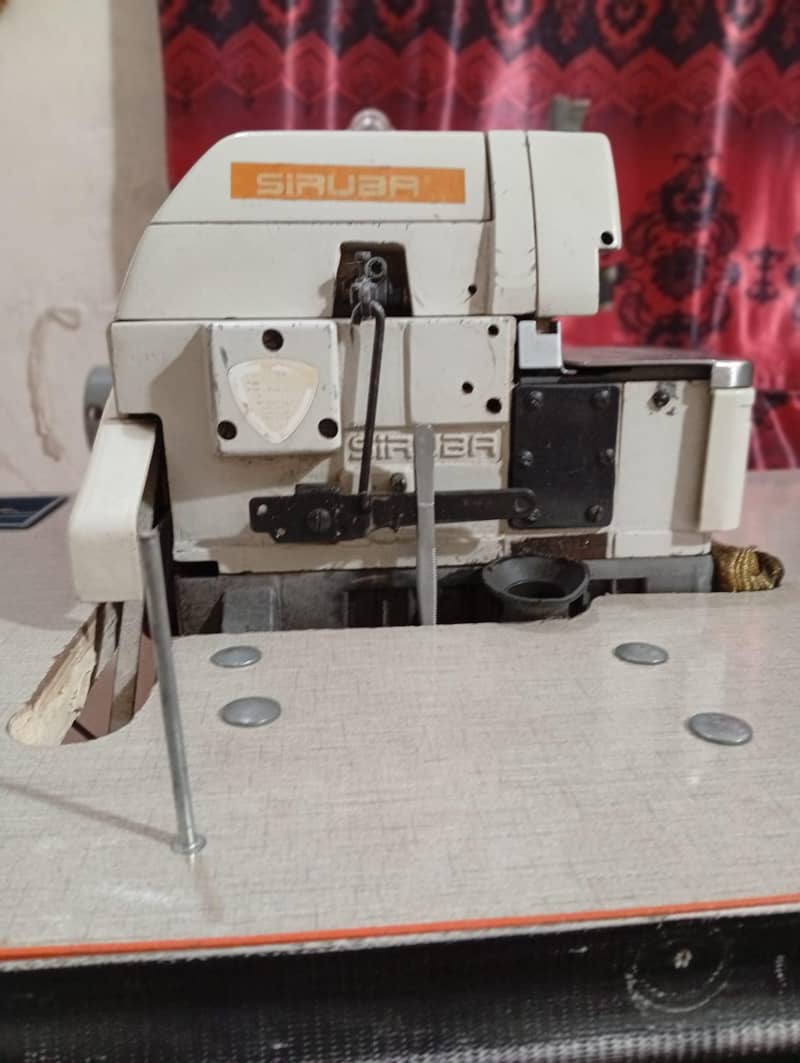 Juki over lock machine 0