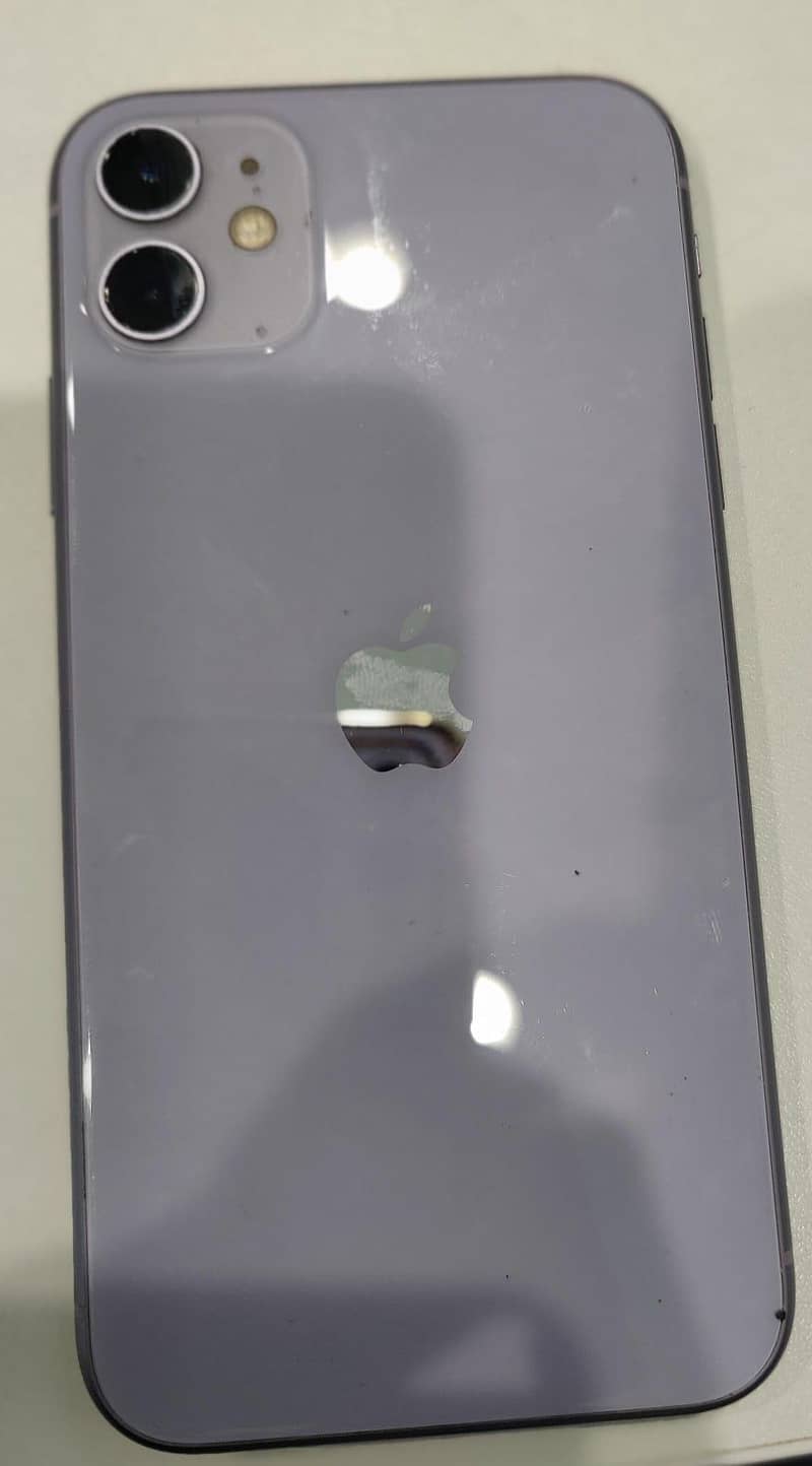 Apple iPhone 11 4