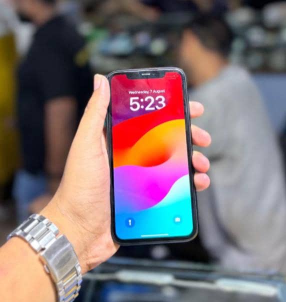 Apple iPhone 12 1