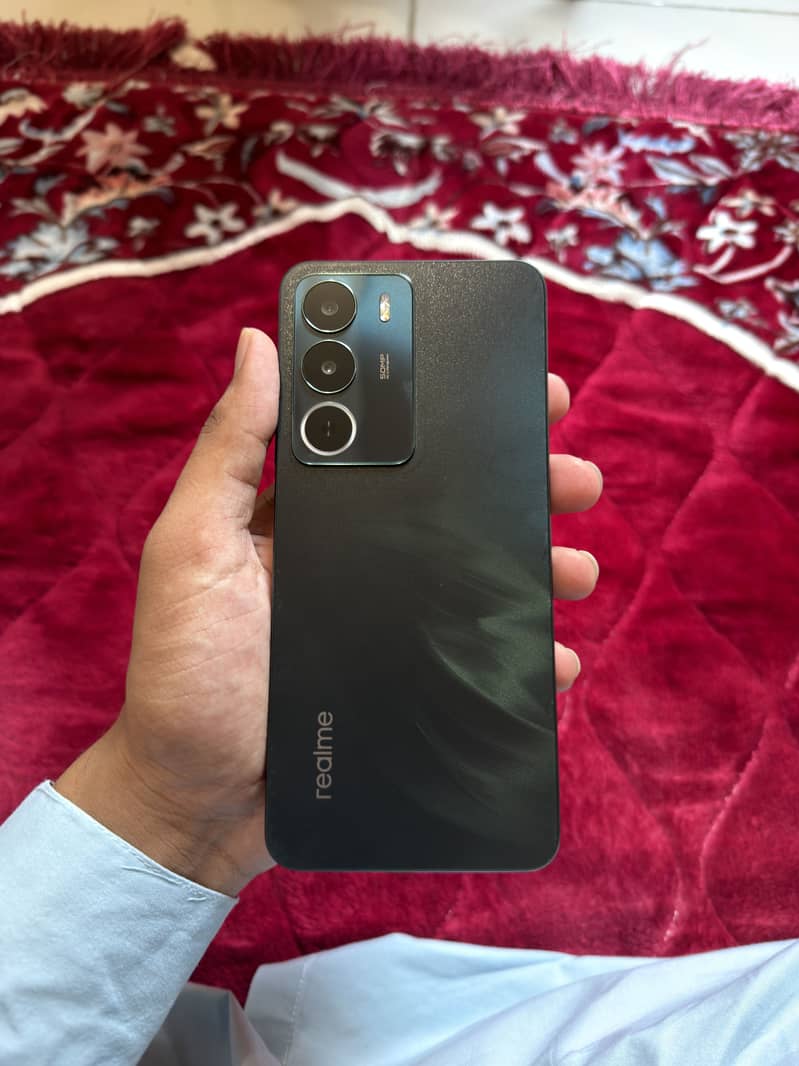 Realme C71 1