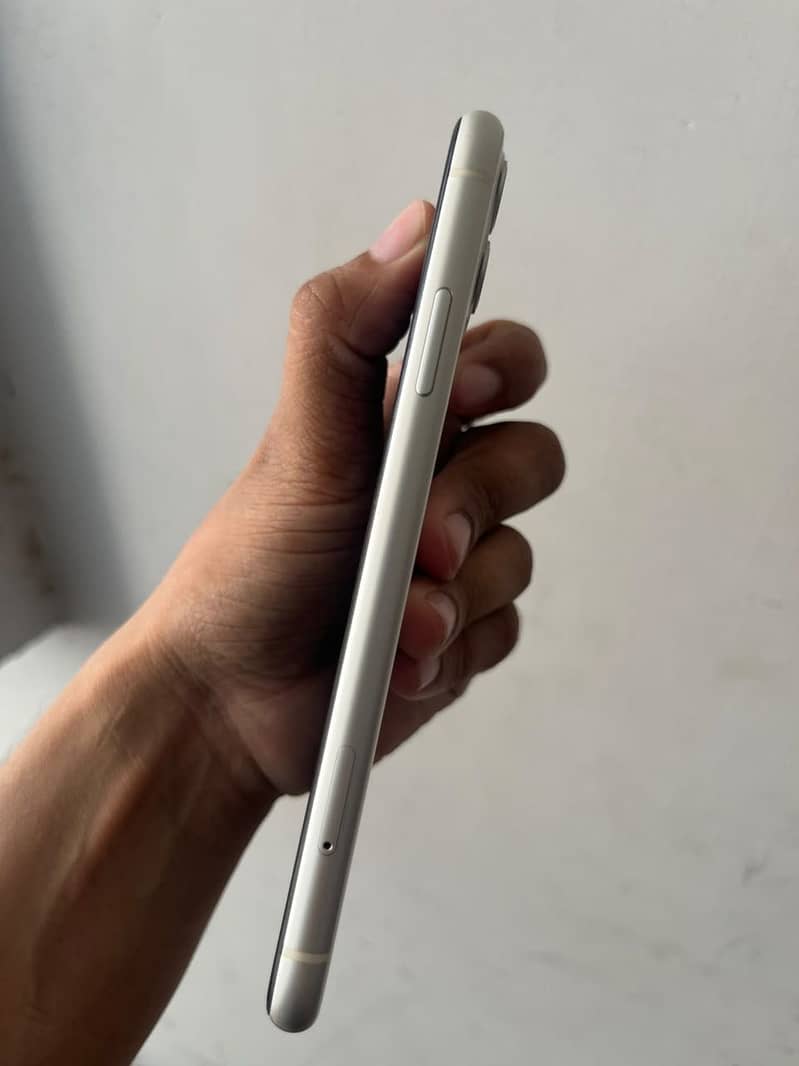 Apple iPhone 11 2