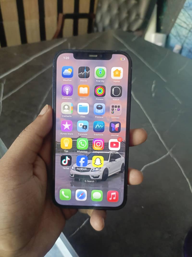 Apple iPhone 12 0