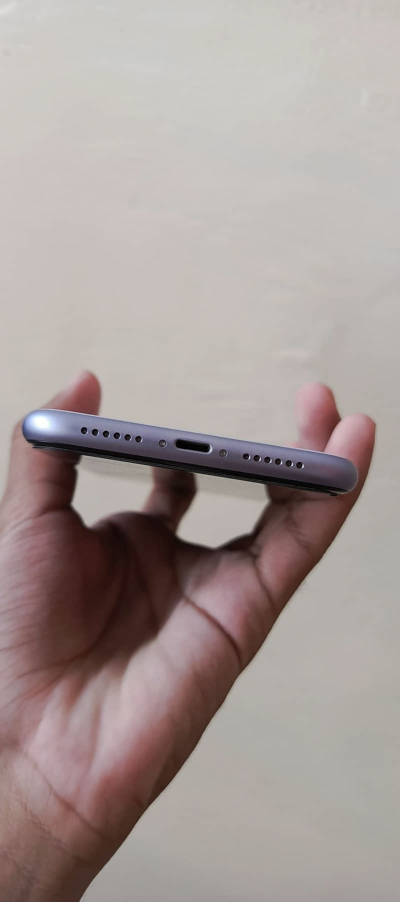 Apple iPhone 11 4