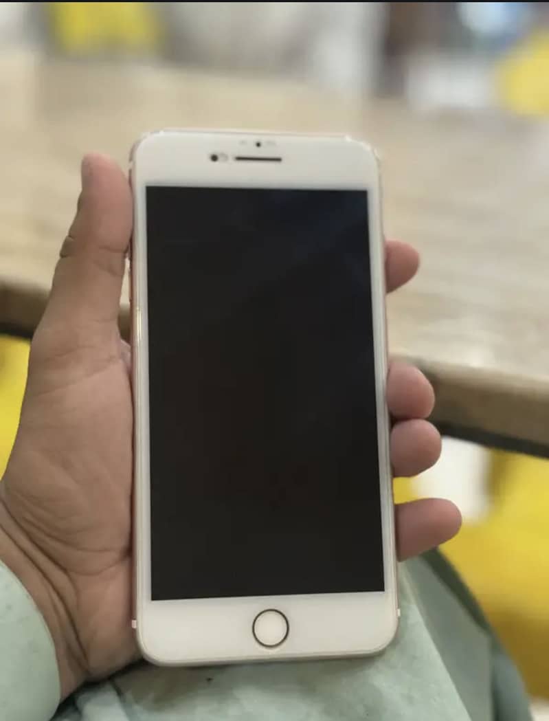 Apple iPhone 7 Plus 3