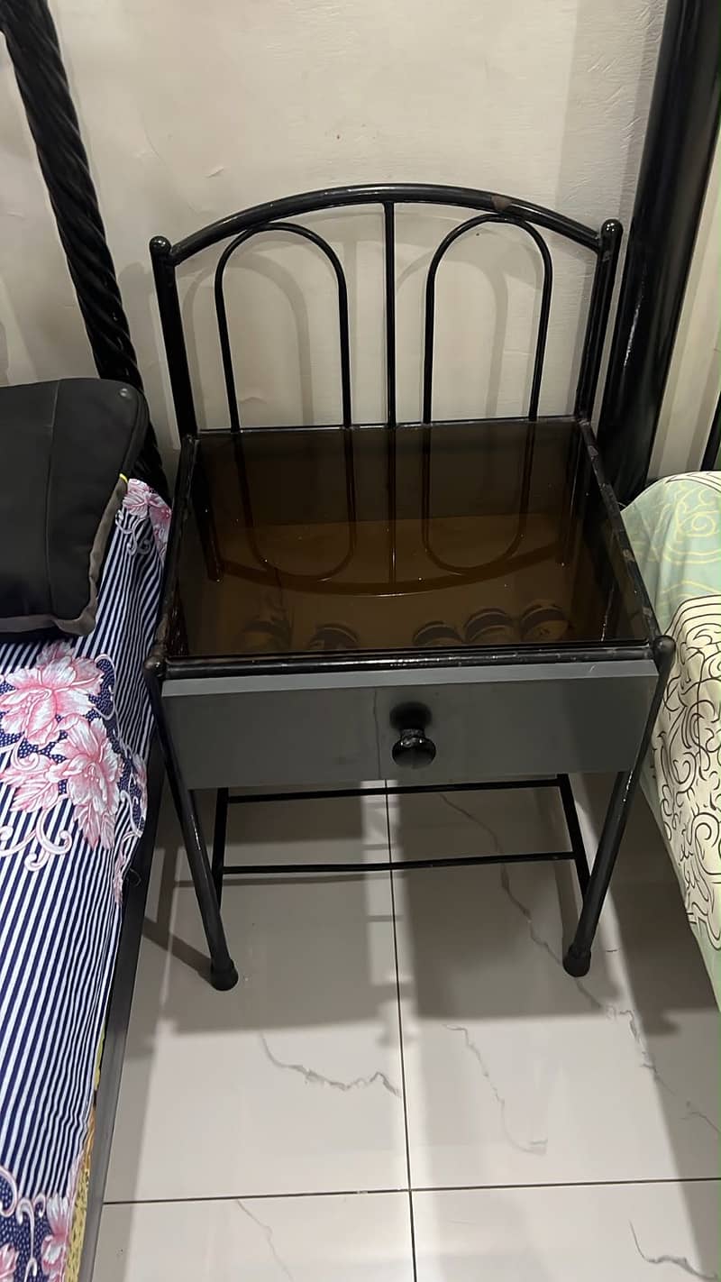Single bed are 2  with side table 3