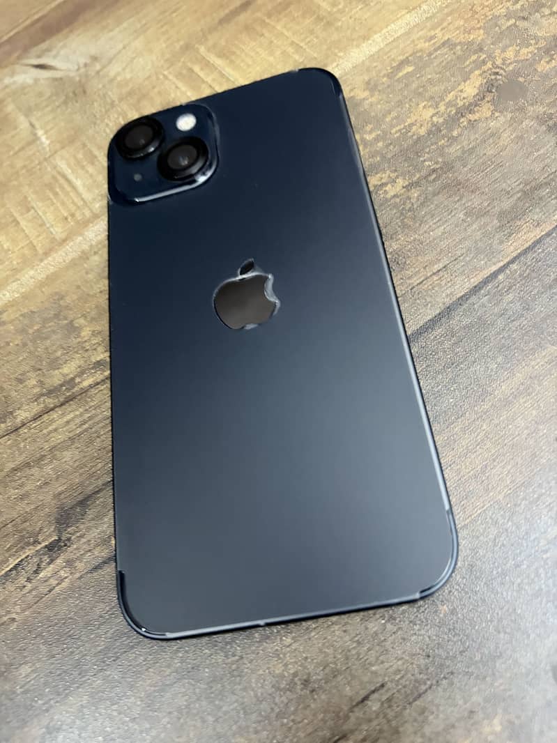 Apple iPhone 13 4