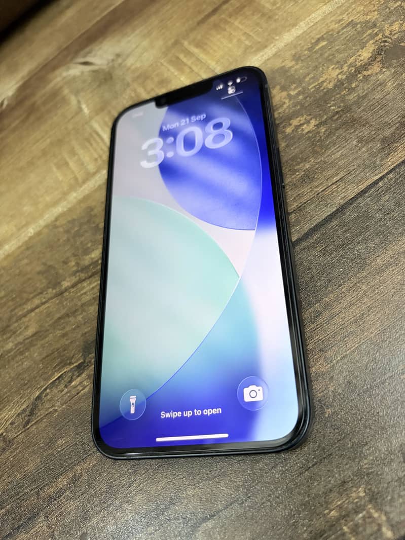 Apple iPhone 13 6