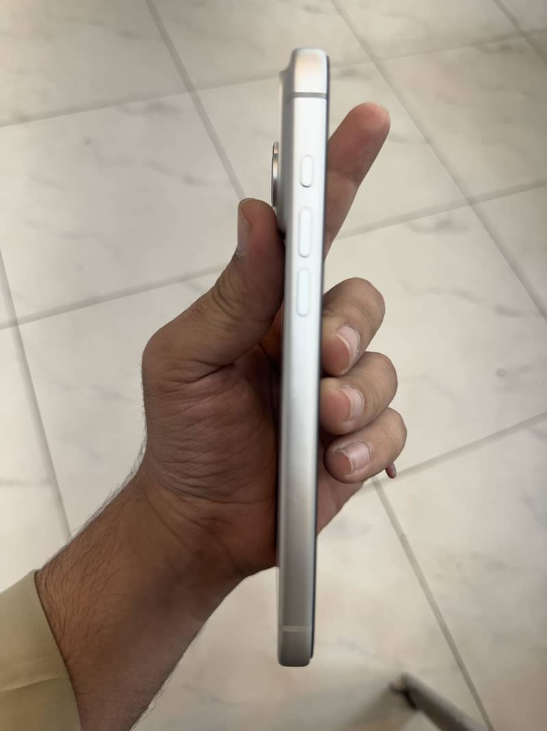 Apple iPhone 17 Pro Max 1