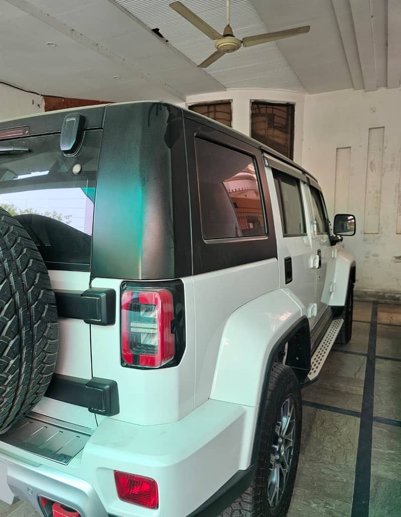 BAIC BJ40 Plus 2022 2