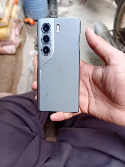 Tecno CAMON 40 Pro