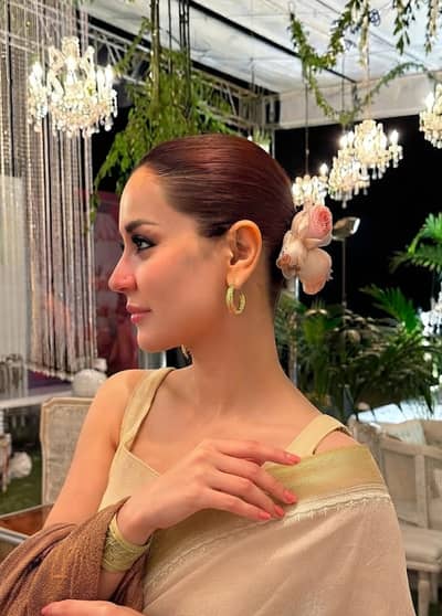 Beautiful Gold Hoop Earrings | Elegant Round Design | Approx. 45–48K