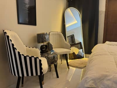 Daily weekly monthly basice flat apartment house portion available for rent full furnished apartment all facilities available for more information contact me 0314 5326 292