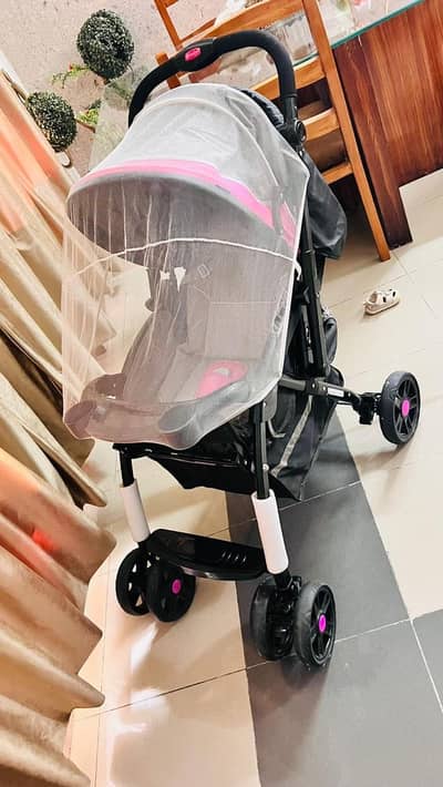 E baby stroller. Imported quality. Unused