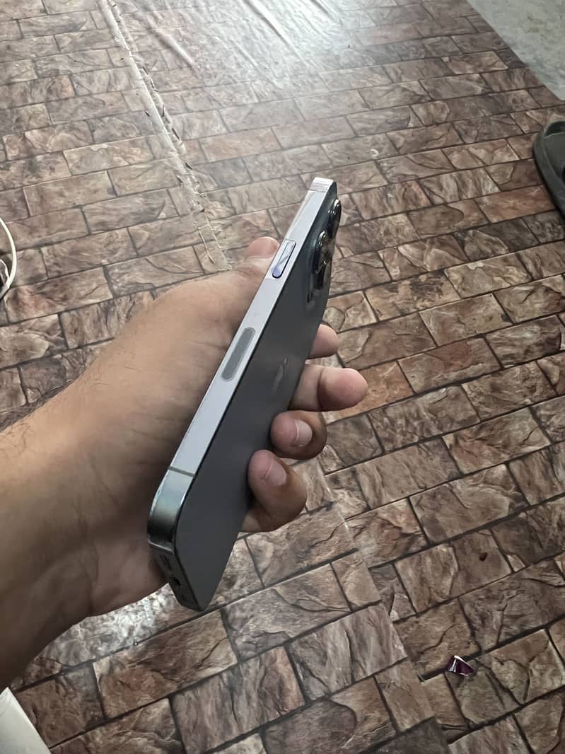 Apple iPhone 13 Pro 5