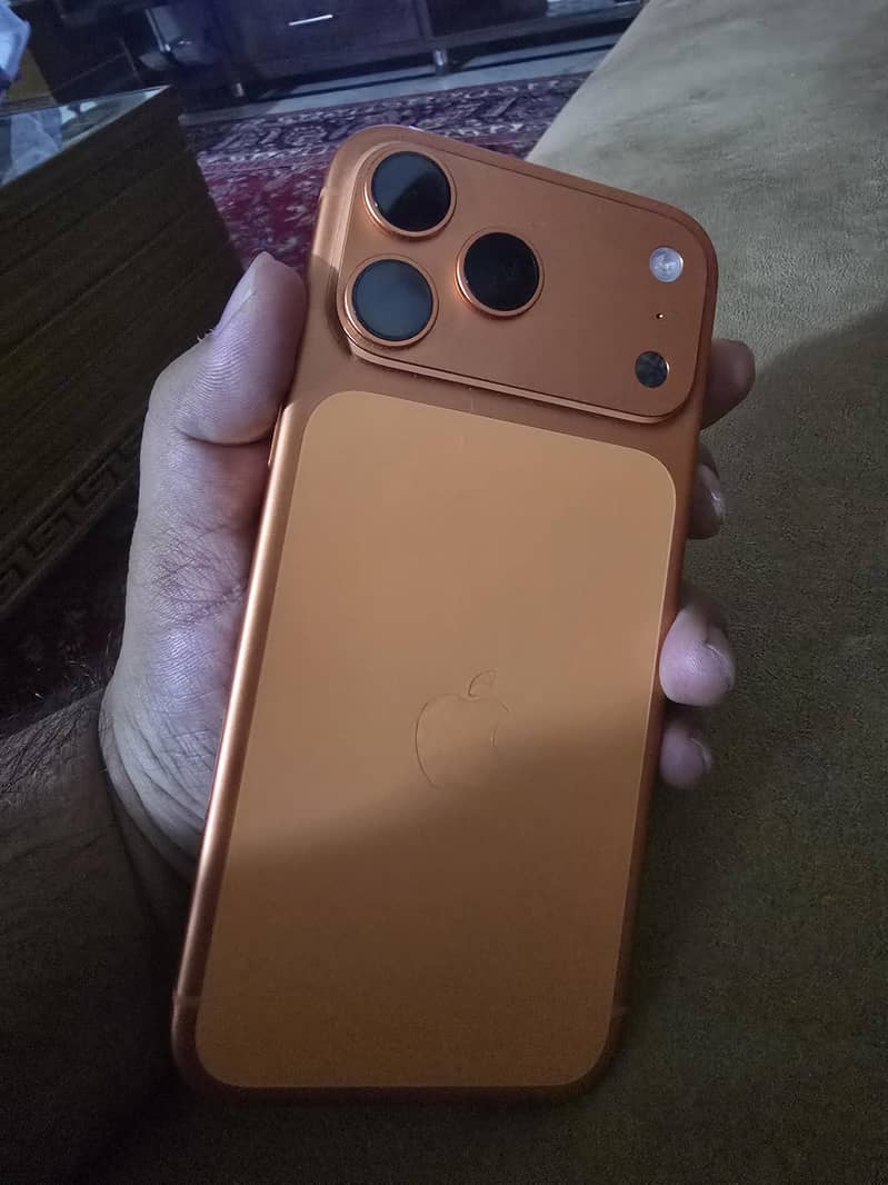 Apple iPhone 17 Pro Max 0