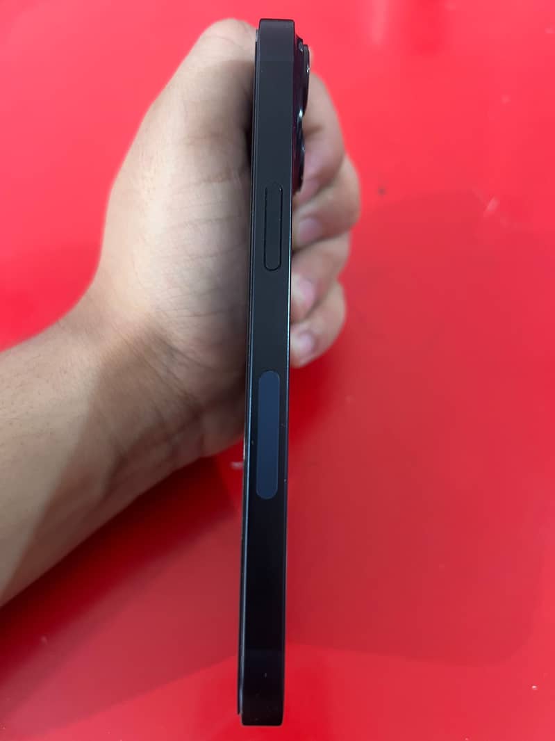 Apple iPhone 14 2