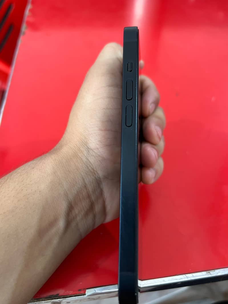 Apple iPhone 14 6