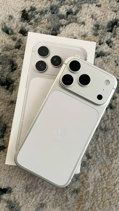 Apple iPhone 17 Pro Max JV