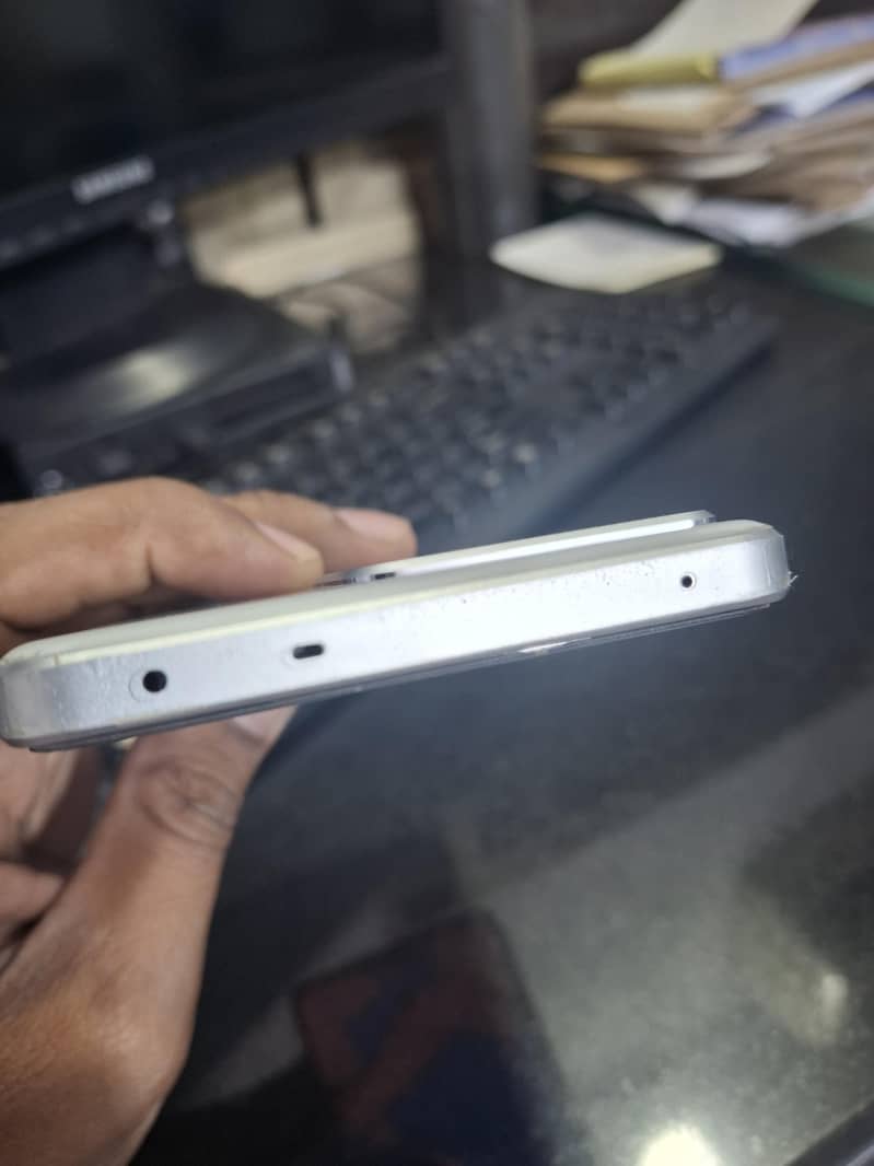 Realme Neo7 1
