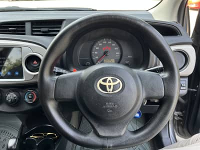 Toyota Vitz 2015