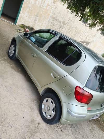 Toyota Vitz 2002