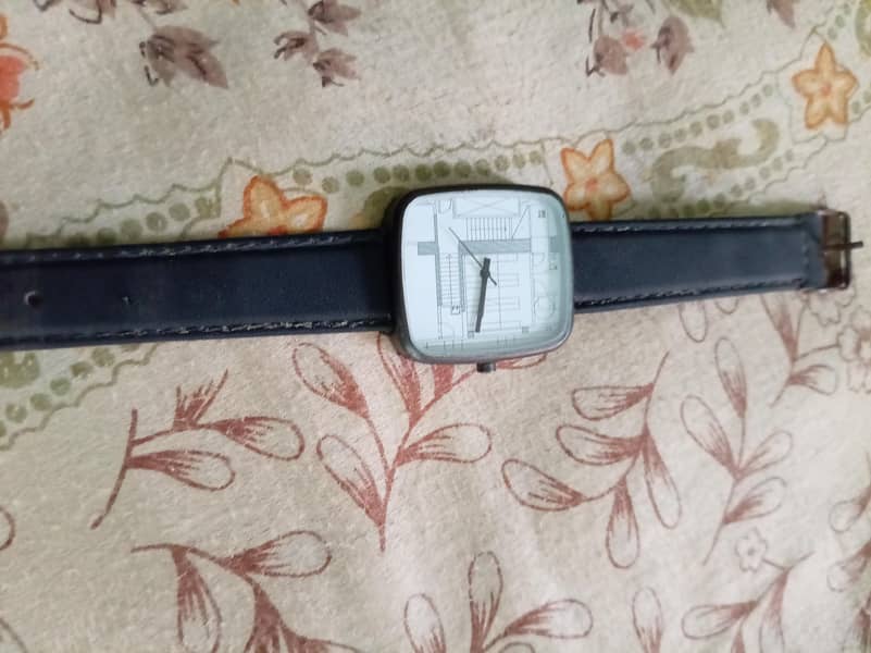hand watch 0