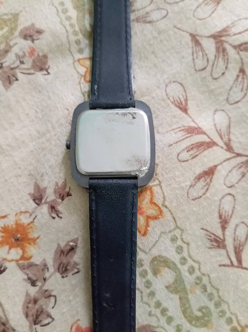 hand watch 1