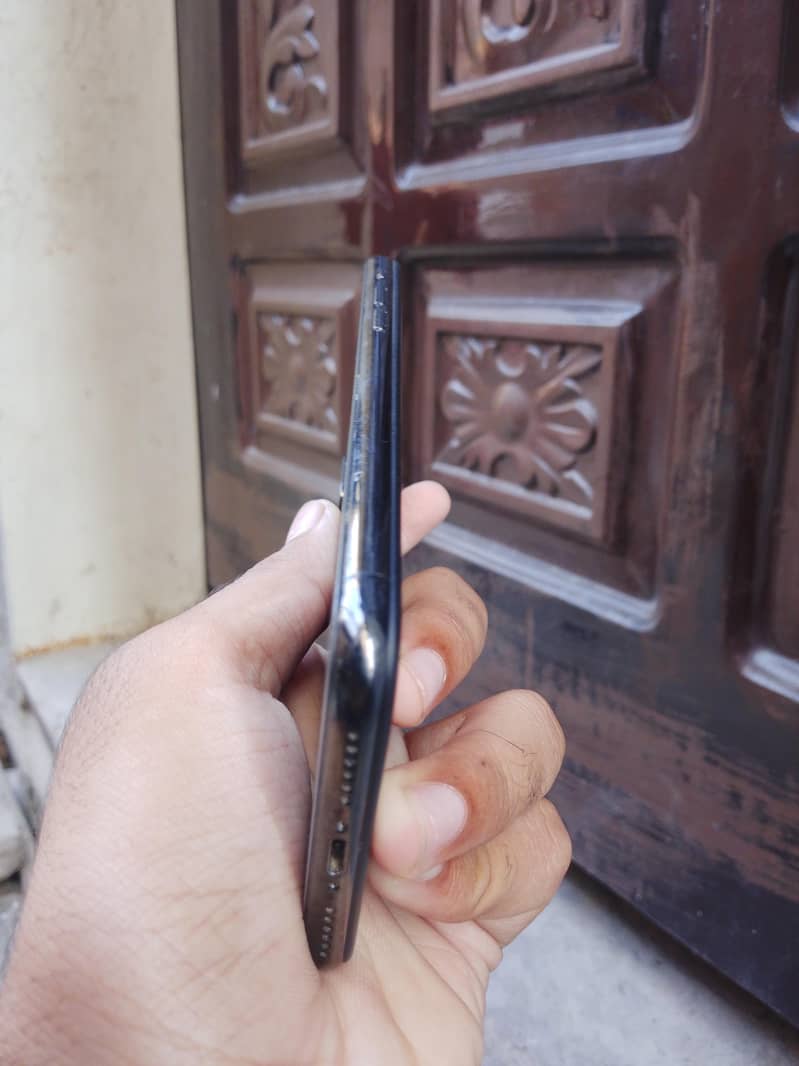Apple iPhone X 2