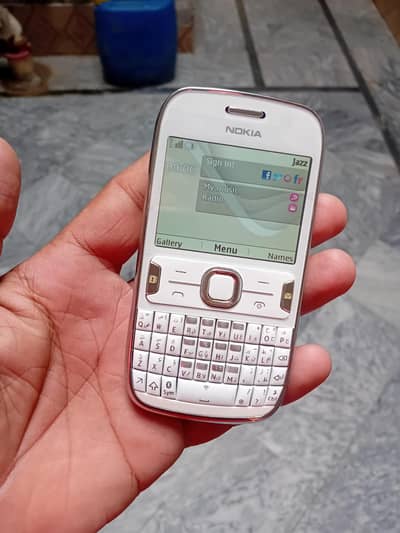 Nokia Asha 302