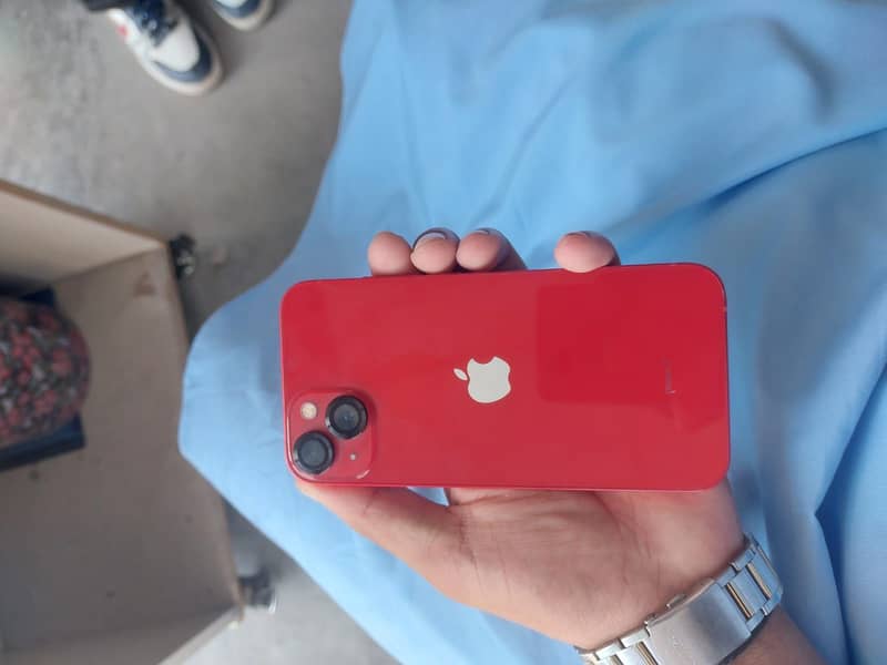 Apple iPhone 13 1