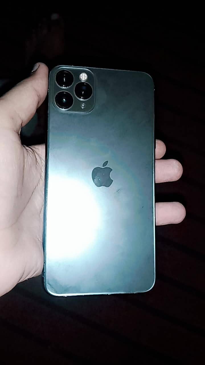 Apple iPhone 11 Pro Max 1