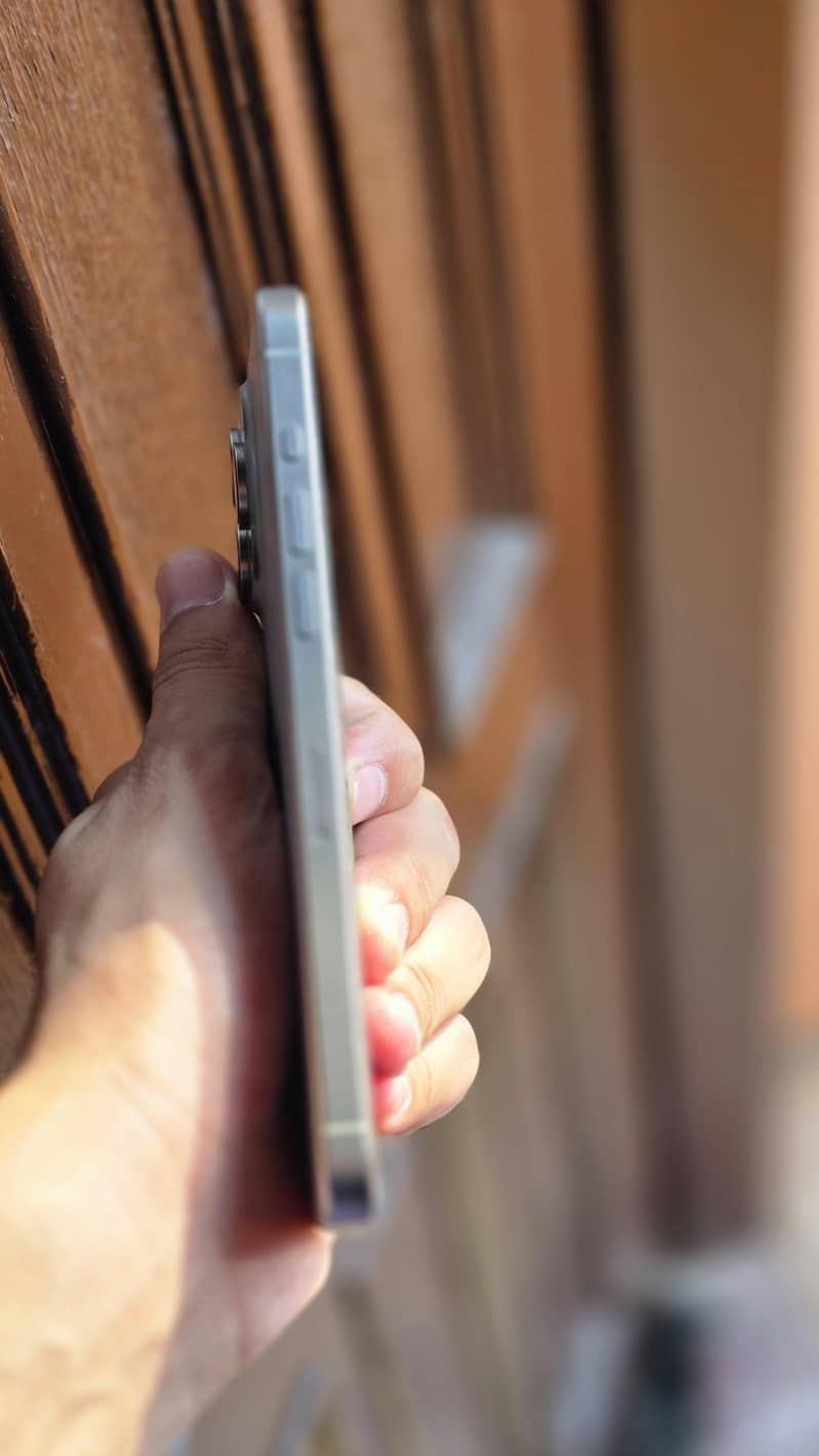 Apple iPhone 15 Pro Max 1