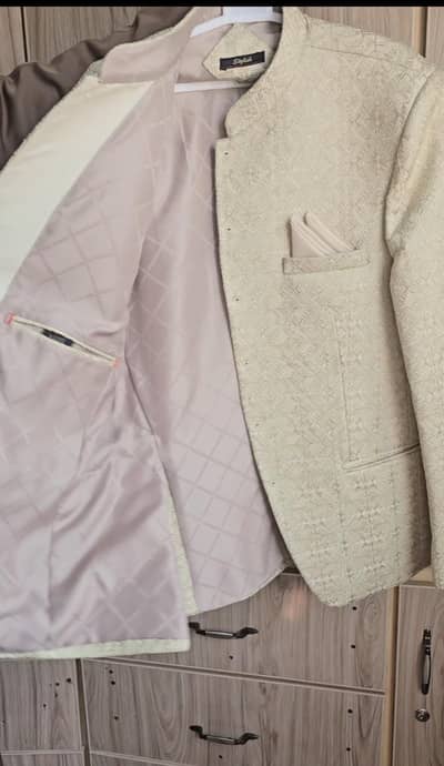 Groom coat