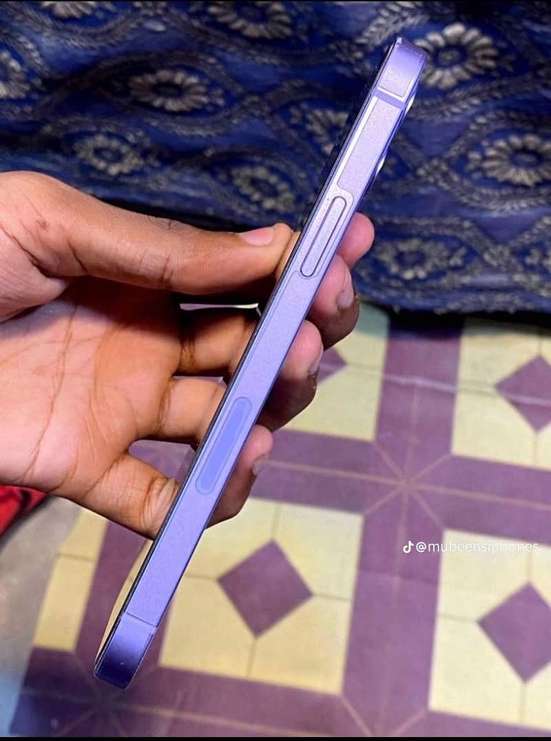 Apple iPhone 12 2