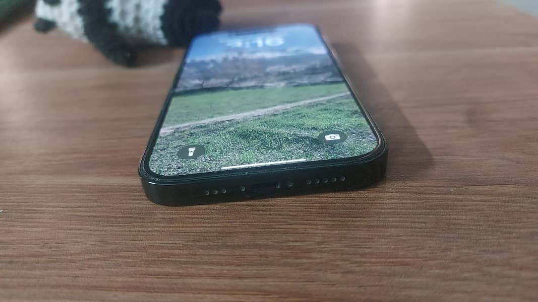 Apple iPhone 14 Pro 2