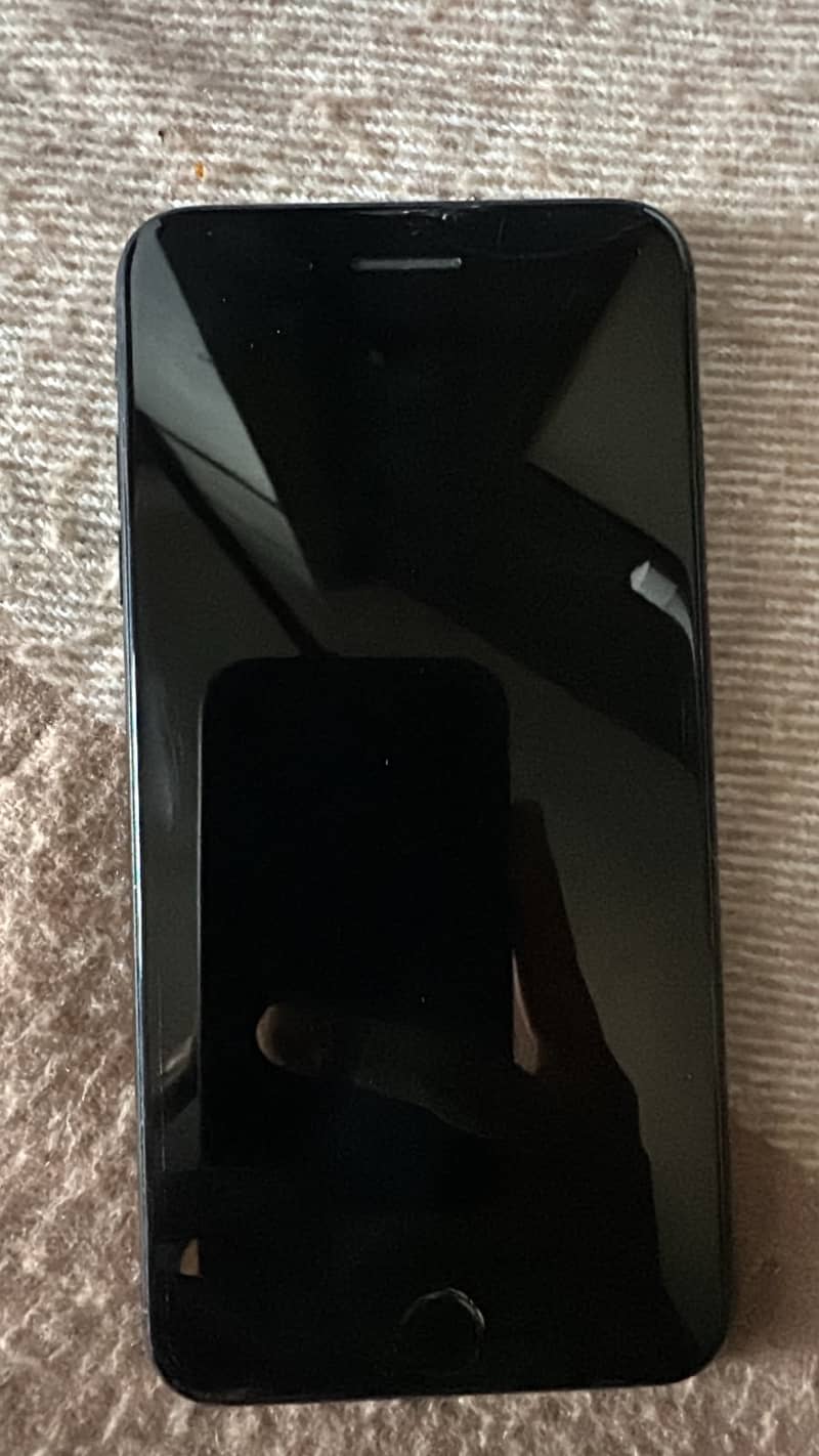 Apple iPhone 7 Plus 1